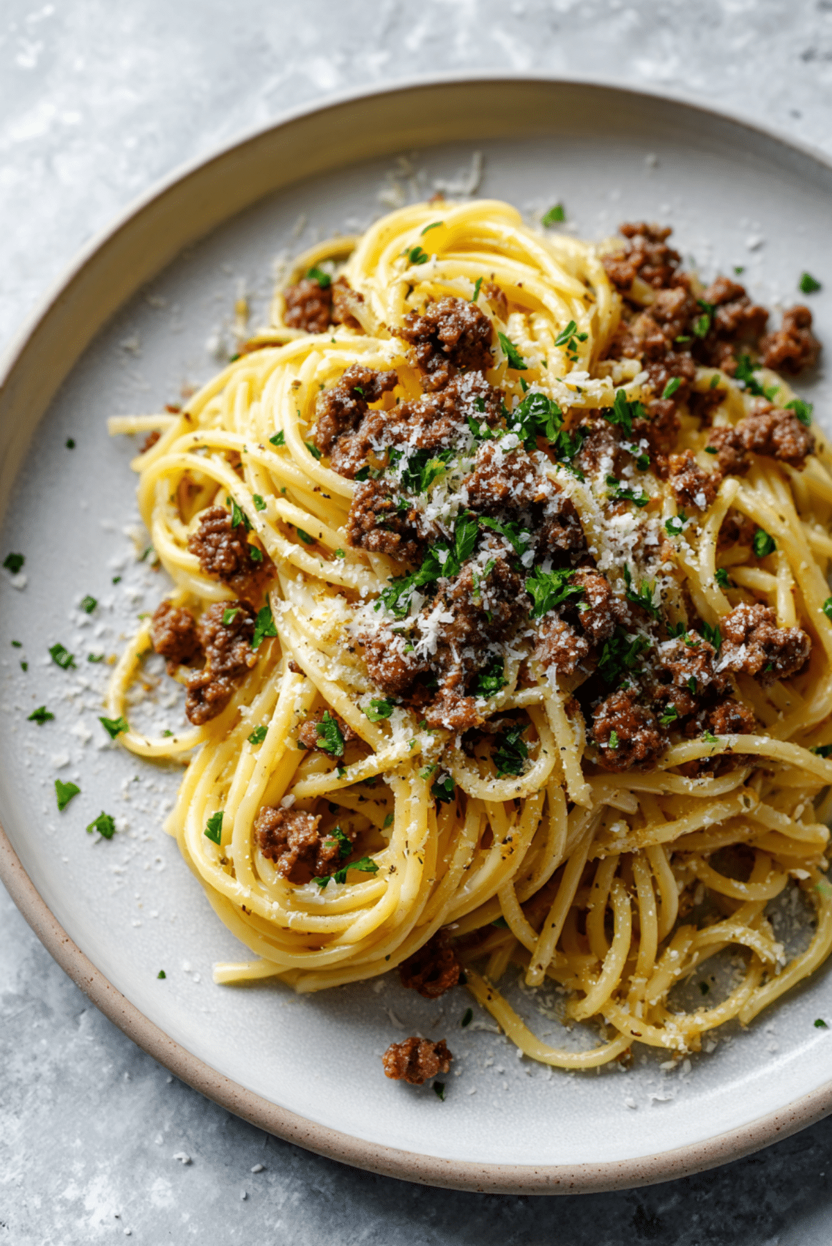 Creamy Garlic Butter Spaghetti with Parmesan Beef